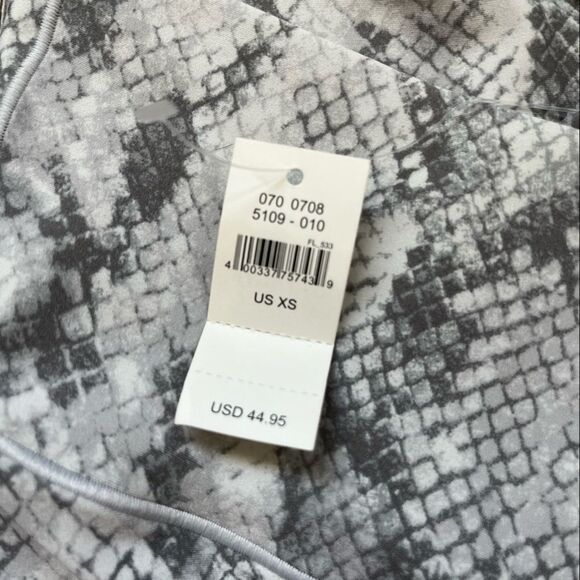 Offline by Aerie NWT 7/8 Real Me Hi-Rise Snakeskin Leggings - XS - Picture 6 of 8